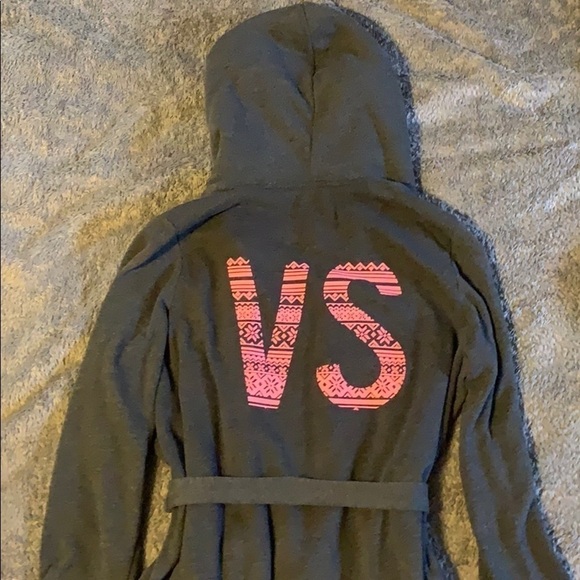 Victoria’s Secret Vintage Plush Gray/Pink Bath Robe Size M/L - Picture 6 of 11